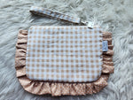 Pouch with frills