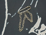 Chain brooch