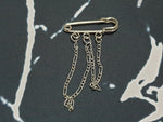 Chain brooch